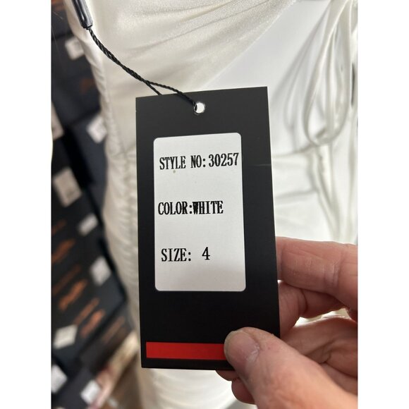 La Femme White Body hugging Party Dress, Size 4, NWT - Picture 7 of 8